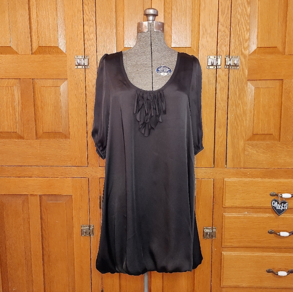Oxford & Regent Kensington black satin puff sleeve mini dress